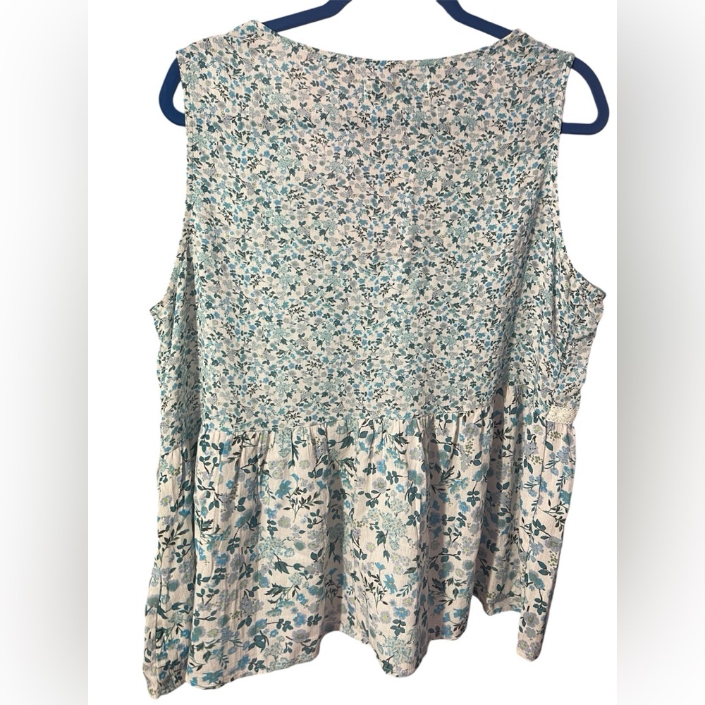 New Tank Top - Picture 3 of 4